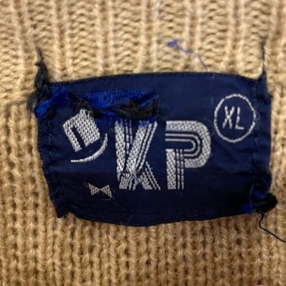 Vintage 1970s DKP Beige Knit Sweater With Ornate Embroidered Pattern Size XL - Picture 6 of 8